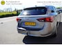 Toyota Avensis Touring Sports 1.8 VVT-I 147PK AUTOMAAT EXECUTIVE BUSINESS PANORAMADAK TREKHAAK CAMERA LEDER-ALCANTARA STOELVERWARMING NAVI ECC AIRCO CRUISECONTROL XENON-LED ENZ...