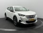 Peugeot e-2008 EV Active Pack 50 kWh 3-Fase SOH 92,9% | Navigatie | Carplay&Android | Led