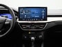 Ford Focus Wagon 1.0 EcoBoost Hybrid Titanium X | Climate Control / ECC | Licht metalen velgen 17 inch | Trekhaak | Cruise control Standaard | Navigatie | LED koplampen | Park Distance Control voor en achter | Achteruitrijcamera | Dakrailing |