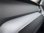 Volvo XC60 2.0 T5 Momentum Pro | Trekhaak | Keyless Entry | Elektrische Achterklep | Lichtmetalen Velgen 19 inch | Stoelverwarming voor en achter | Parkeerverwarming | Achteruitrijcamera | DAB