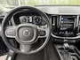 Volvo XC60 2.0 T5 Momentum Pro | Trekhaak | Keyless Entry | Elektrische Achterklep | Lichtmetalen Velgen 19 inch | Stoelverwarming voor en achter | Parkeerverwarming | Achteruitrijcamera | DAB