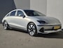 Hyundai Ioniq 6 Style 53 kWh Automaat / Accu SOH 100% / Trekhaak Afneembaar / Dealeronderhouden / CCS snellader / Elektrische achterklep / Achteruitrijcamera / Adaptief cruise control / Apple Carplay Android Auto /