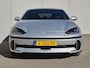 Hyundai Ioniq 6 Style 53 kWh Automaat / Accu SOH 100% / Trekhaak Afneembaar / Dealeronderhouden / CCS snellader / Elektrische achterklep / Achteruitrijcamera / Adaptief cruise control / Apple Carplay Android Auto /