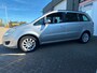 Opel Zafira 1.8 Temptation 7 Pers met parkeersensoren en airco en cruise controle