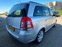 Opel Zafira 1.8 Temptation 7 Pers met parkeersensoren en airco en cruise controle