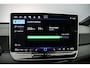 Volkswagen ID.3 Pro Business 204pk Automaat Adaptive cruise control, Achteruitrijcamera, LED matrix koplampen, Navigatie, Parkeersensoren, Stuurwiel verwarmd, App connect