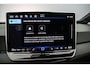 Volkswagen ID.3 Pro Business 204pk Automaat Adaptive cruise control, Achteruitrijcamera, LED matrix koplampen, Navigatie, Parkeersensoren, Stuurwiel verwarmd, App connect