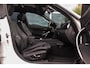 BMW 3-Serie Gran Turismo 320i High Executive M-sport | NL auto | Facelift | Carplay | Sportstoelen | Memory | Panoramadak | 19 inch | Spiegelpakket | Climate control | PDC | Navigatie