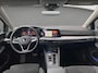 Volkswagen Golf Variant 1.0 eTSI Life DSG | Massage incl. memory seat (AGR) | Camera | LED koplampen | Afn. trekhaak | All weather banden | Adaptieve cruise | Keyless | Stoel / stuurverwarming