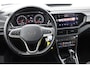Volkswagen T-Cross 1.0 TSI Style 110PK / 81kW DSG, NL auto 1e eigenaar nieuw door ons geleverd en onderhouden, trekhaak, LED verlichting, 2-zonbe climatronic, draadloos Apple Carplay & Android Auto, 17" LMV, parkeersensoren voor en achter (pdc) etc.