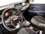 Dacia Jogger 1.8 hybrid 155 limited edition 7p. AUTOMAAT NAVI AIRCO CAMERA CRUISE CONTROLE APPLE CARPLAY ANDROID AUTO LM VELGEN 7 STOELEN !!LET OP RIJDENDE DEMO VRAAG NAAR ACTUELE KMSTAND!!!