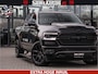Dodge Ram RAM VOL | BLACK ON BLACK | LUCHTVERING | 5.7 V8 HEMI | PANODAK | ADAPTIVE CRUISE | 360 CAMERA | 22 INCH SPORT WIELEN | DUBELE CABINE | 5 PERSOONS |