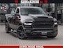 Dodge Ram RAM VOL | BLACK ON BLACK | LUCHTVERING | 5.7 V8 HEMI | PANODAK | ADAPTIVE CRUISE | 360 CAMERA | 22 INCH SPORT WIELEN | DUBELE CABINE | 5 PERSOONS |