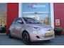 Fiat 500e LA PRIMA 118PK 42 kWh | PANORAMA DAK | ACHTERUITRIJ CAMERA | LEDEREN BEKLEDING | PARKEERSENSOREN VOOR + ACHTER | LED KOPLAMPEN | ADAPTIVE CRUISE CONTROL | NAVIGATIE | DODEHOEK DETECTIE | 17" LICHTMETALEN VELGEN | DRAADLOZE TELEFOONLADER | KEYLESS ENTRY/START |