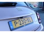 Fiat 500e LA PRIMA 118PK 42 kWh | PANORAMA DAK | ACHTERUITRIJ CAMERA | LEDEREN BEKLEDING | PARKEERSENSOREN VOOR + ACHTER | LED KOPLAMPEN | ADAPTIVE CRUISE CONTROL | NAVIGATIE | DODEHOEK DETECTIE | 17" LICHTMETALEN VELGEN | DRAADLOZE TELEFOONLADER | KEYLESS ENTRY/START |