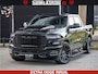 Dodge Ram 1500 Night Premium | Full Option | Eerste Eigenaar | De Meest Luxe Pick-Up in zijn Klasse | Comfortabele Dubbele Cabine met Royale 5 Zitplaatsen | Bom Vol |