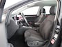 Volkswagen Golf 1.4 eHybrid Style 204 pk Automaat (DSG) | Navigatie via App | Parkeersensoren | Adaptieve cruise control | LED koplampen |