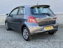 Toyota Yaris 1.3 VVTi Sol+ S-line | 1-ste eig, leder, dealer oh |