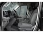 Volkswagen Crafter L3H3 140Pk Aut. | 35 | Stoel-Bank | Achteruitrijcamera | 19'' | Deepblack