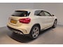 Mercedes-Benz GLA 180 Business Solution AMG style - Navi - 19" LM AMG Velgen - Achteruitrijcamera - Leder