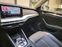 Skoda Octavia Combi 1.4 TSI iV PHEV Business Edition Stoelverwarming voor en achter - Stuurverwarming - Apple Carplay/Android Auto - Dodehoekdetectie - Adaptive Cruise - Trekhaak - Virtual Cockpit -
