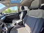 Volkswagen Golf 1.5 eHybrid Life Edition 204Pk DSG/AUTO | Glazen panorama-dak | Achteruitrijcamera | Cruise control adaptief | Apple carplay Android auto | Keyless | Parkeersensoren | Parkeer assiststent | BAD | 18"LMV