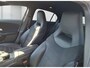 Mercedes-Benz A-klasse 180 AMG Line / navigatie / camera / sfeerverlichting / keyless