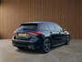 Mercedes-Benz A-klasse 180 AMG Line / navigatie / camera / sfeerverlichting / keyless