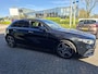 Mercedes-Benz A-klasse 180 AMG Line / navigatie / camera / sfeerverlichting / keyless