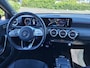 Mercedes-Benz A-klasse 180 AMG Line / navigatie / camera / sfeerverlichting / keyless