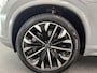 Volvo XC90 2.0 T8 Plug-in hybrid AWD Plus Dark 7 persoons Navigatie Apple Carplay/Android Auto 360 Camera Parkeersensoren Adaptive Cruise Control Full LED Stoel- en stuurverwarming Memory stoelen Climate Control Lichtmetalen velgen