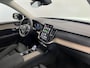 Volvo XC90 2.0 T8 Plug-in hybrid AWD Plus Dark 7 persoons Navigatie Apple Carplay/Android Auto 360 Camera Parkeersensoren Adaptive Cruise Control Full LED Stoel- en stuurverwarming Memory stoelen Climate Control Lichtmetalen velgen