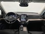Volvo XC90 2.0 T8 Plug-in hybrid AWD Plus Dark 7 persoons Navigatie Apple Carplay/Android Auto 360 Camera Parkeersensoren Adaptive Cruise Control Full LED Stoel- en stuurverwarming Memory stoelen Climate Control Lichtmetalen velgen