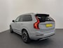 Volvo XC90 2.0 T8 Plug-in hybrid AWD Plus Dark 7 persoons Navigatie Apple Carplay/Android Auto 360 Camera Parkeersensoren Adaptive Cruise Control Full LED Stoel- en stuurverwarming Memory stoelen Climate Control Lichtmetalen velgen
