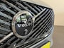Volvo XC90 2.0 T8 Plug-in hybrid AWD Plus Dark 7 persoons Navigatie Apple Carplay/Android Auto 360 Camera Parkeersensoren Adaptive Cruise Control Full LED Stoel- en stuurverwarming Memory stoelen Climate Control Lichtmetalen velgen