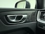 Volvo XC60 T6 350pk AWD Ultra Black Edition | Facelift | Schuif/kantel dak | H & K Audio | BLIS | 360 Camera