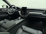 Volvo XC60 T6 350pk AWD Ultra Black Edition | Facelift | Schuif/kantel dak | H & K Audio | BLIS | 360 Camera
