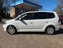 Volkswagen Touran 2.0 TDI Comfortline BlueMotion AUTOMAAT *PDC*CRUISE*CLIMA*FLIPPERS*P. PILOOT*MULTIF. STUUR*