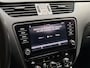Skoda Octavia Combi 1.0 TSI Sport (APPLE CARPLAY, GROOT NAVI, CLIMATE, CRUISE, SPORTSTOELEN, PARKEERSENSOREN, NIEUWE APK, NIEUWSTAAT)