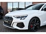Audi A3 Sportback 45 TFSI e S-Line 19inch m-LED ACC Camera Sfeer Optic-black