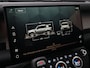 Land Rover Defender 2.0 P300e PHEV S Forest Edition | Comfort Pack | Convenience Pack | ClearSight binnenspiegel | Meridian Sound System | Panoramadak |