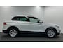 Volkswagen Tiguan 1.5 TSI Life Business PANO CARPLAY ADAPTIE CRUISE NAVI.