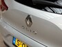 Renault Clio 1.0 TCe 90 Evolution (APPLE CARPLAY, GROOT NAVI, PARKEERSENSOREN, LM VELGEN, SPORTSTOELEN, CRUISE, NIEUWE APK, NIEUWSTAAT)