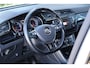 Volkswagen Touran 2.0 TDI SCR Highline | Panoramadak | Navigatie | Climate | Trekhaak |