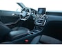 Mercedes-Benz A-klasse 180 Ambition AMG Line Led Priv/Glass Licht/Zichtpakket 60dkm!