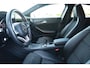 Mercedes-Benz A-klasse 180 Ambition AMG Line Led Priv/Glass Licht/Zichtpakket 60dkm!