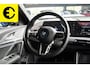 BMW IX2 eDrive20 65 kWh | 96,9% SOH | Alcantara stoelen | Camera
