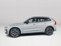 Volvo XC60 T6 Plug-in hybrid AWD Ultra Dark | SOH 100% | Panoramadak | 360° camera | Luchtvering | Harman Kardon | Head-up Display | Stoel- en Stuurverwarming | Trekhaak