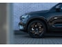 Volvo EX40 Single Motor Extended Range Ultra 82 kWh | Black Edition | Europa | Schuif-/Kanteldak | Harman Kardon Audio | Adaptieve Cruise Control | Stuur-/Stoelverwarming V+A | Warmtepomp | Getint Glas |
