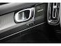 Volvo EX40 Single Motor Extended Range Ultra 82 kWh | Black Edition | Europa | Schuif-/Kanteldak | Harman Kardon Audio | Adaptieve Cruise Control | Stuur-/Stoelverwarming V+A | Warmtepomp | Getint Glas |